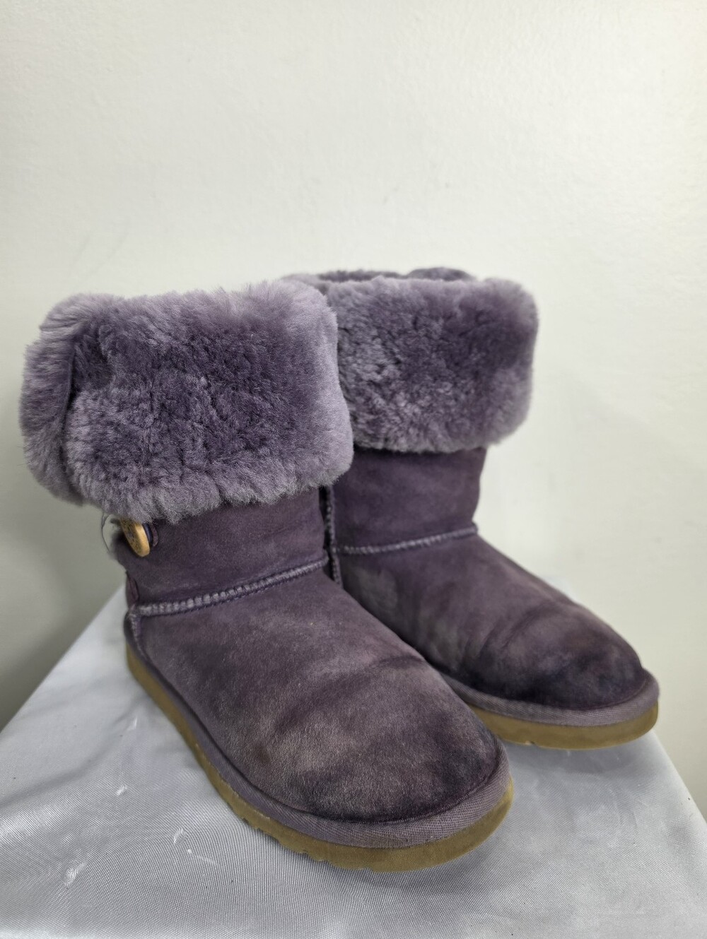 UGG Kids Fold-Over Shearling Boots - Purple